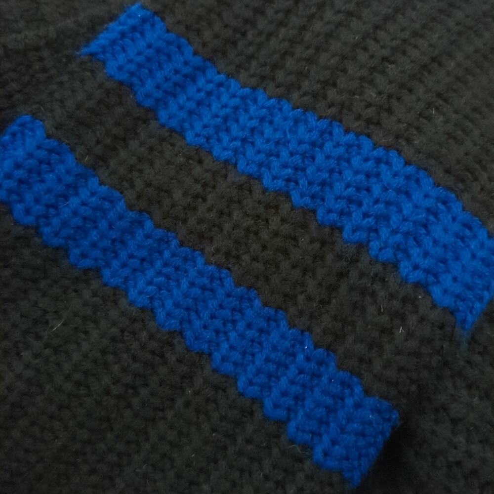 Scripted Mock Neck, Chunky Knit, Ribbed High Lo Cropped Striped Sweater - Picture 4 of 4